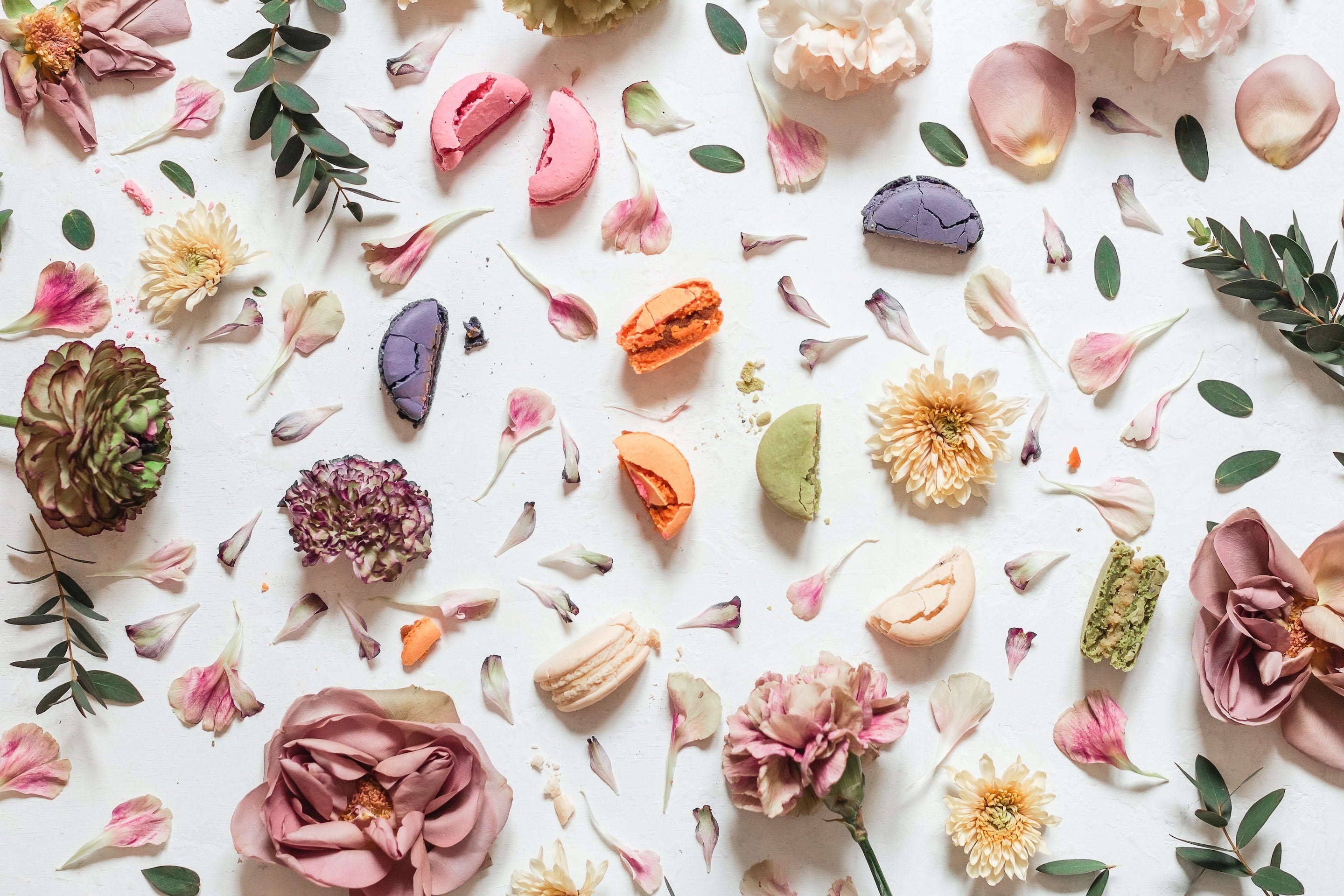Find Balance and Inner Peace: Decorating with Crystals and Tapestries ...