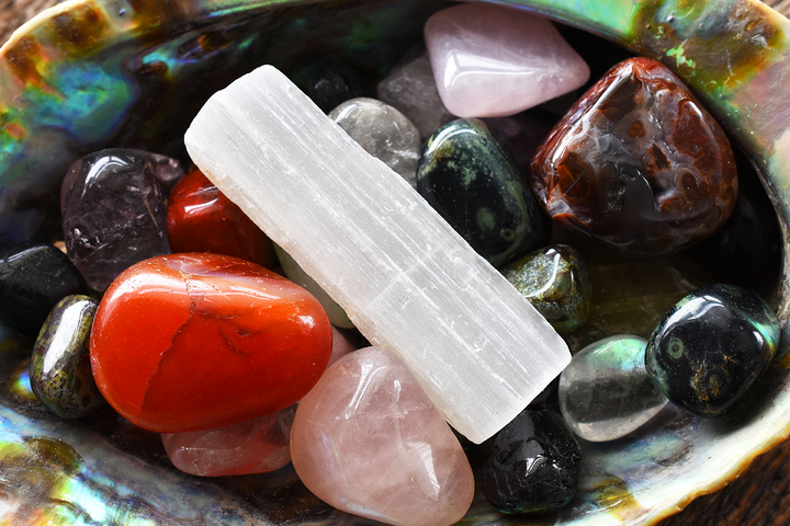 How to Cleanse Your Crystals with Selenite